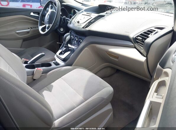1FMCU9GX0GUC79148 2016 FORD ESCAPE Синий Вид салона спереди