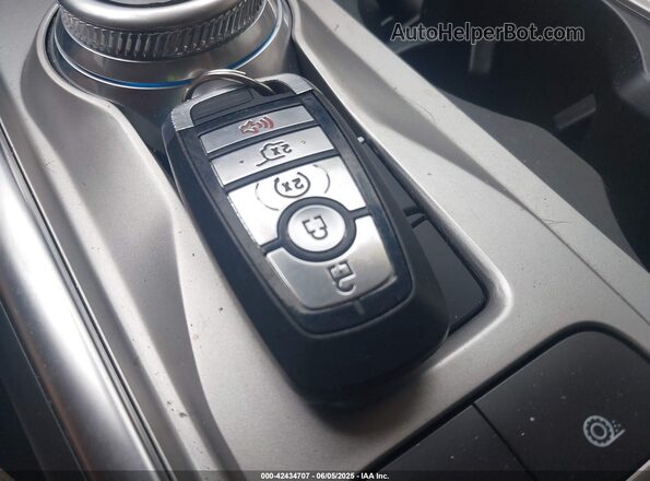1FMSK7FH2MGA22728 2021 FORD FORD EXPLORER Red Widok deski rozdzielczej
