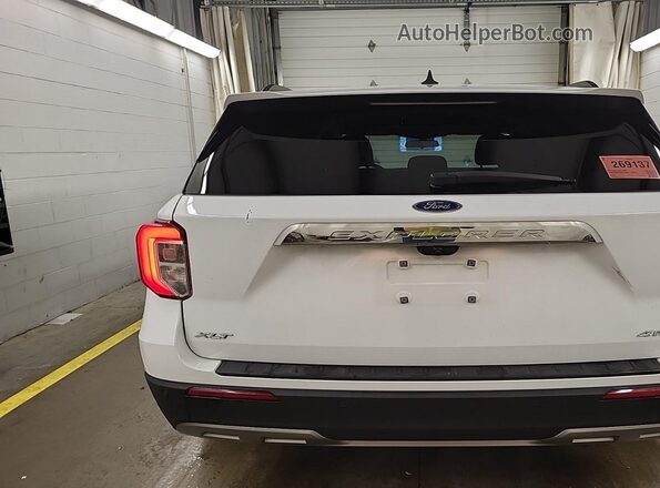 1FMSK8DH9MGC24684 2021 FORD FORD EXPLORER  Հետևի տեսք
