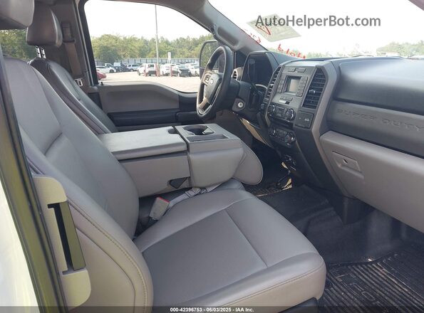 1FT7X2B68JEC68645 2018 FORD F250 White Vista interior delantera