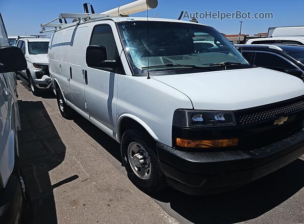 1GCWGAFP5M1160097 2021 CHEVROLET EXPRESS White Սալոնի 360 աստիճան տեսք