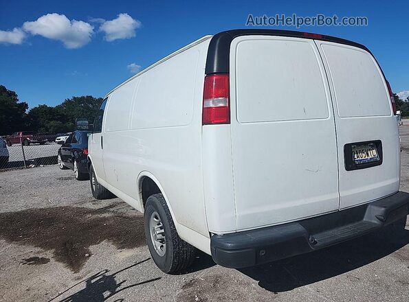 1GCWGAFP8M1308565 2021 CHEVROLET EXPRESS  Вид сзади