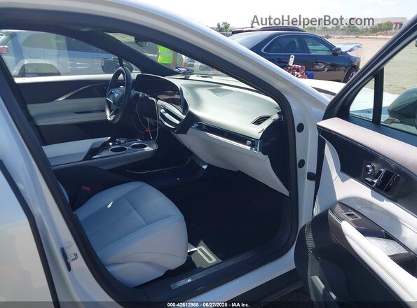 1GYKPPRK2RZ100251 2024 CADILLAC OTHER White 