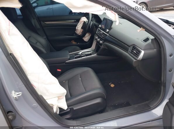 1HGCV2F36MA019276 2021 HONDA ACCORD Light Blue Front interior view