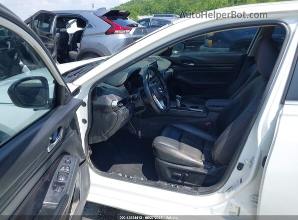 1N4BL4CV8MN375289 2021 NISSAN ALTIMA White Front view