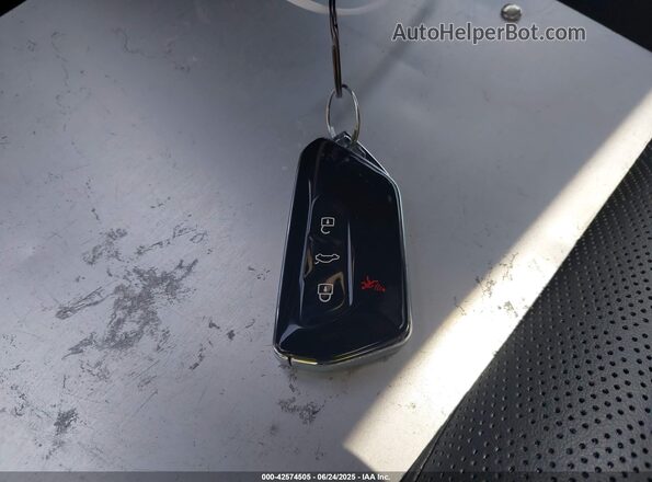 1V2WSPE80SC001869 2025 VOLKSWAGEN ID.4 White Widok deski rozdzielczej