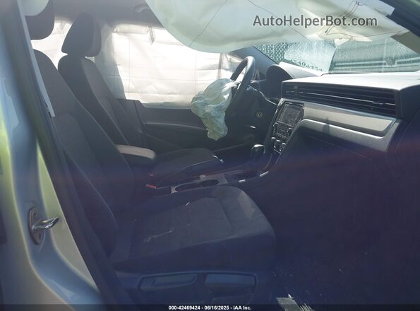 1VWAA7A38LC012321 2020 VOLKSWAGEN PASSAT Silver 