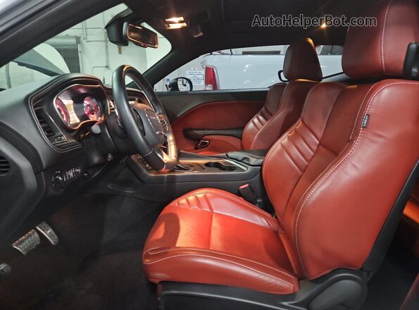 IDCO004543ZZ 2023 DODGE CHALLENGER Black Widok wnętrza z przodu