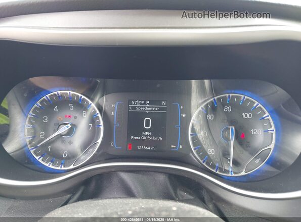 2C4RC1BG2LR117636 2020 CHRYSLER PACIFICA Navy Вид задніх сидінь