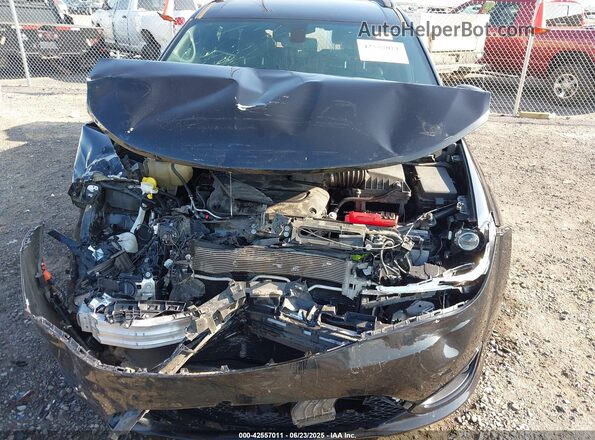 2C4RC1BG3LR250499 2020 CHRYSLER PACIFICA Black Widok z tyłu