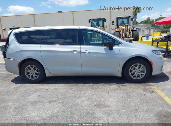 2C4RC1BG4RR125729 2024 CHRYSLER PACIFICA Silver Vista interior trasera