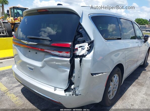 2C4RC1BG4RR125729 2024 CHRYSLER PACIFICA Silver Vista frontal