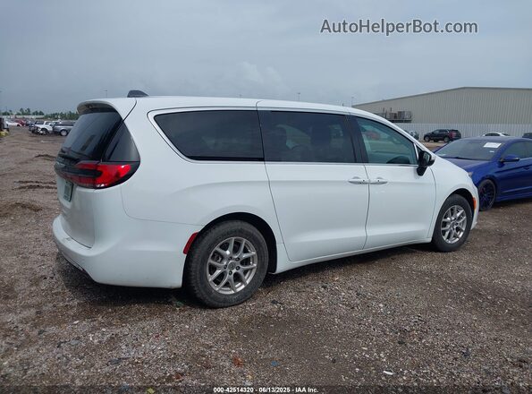 2C4RC1BG8PR623851 2023 CHRYSLER PACIFICA Белый Панорамный вид салона 360°