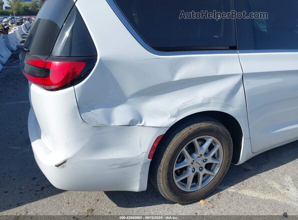 2C4RC1BG9NR209216 2022 CHRYSLER PACIFICA Белый Вид спереди