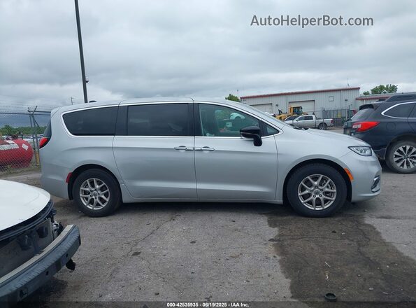 2C4RC1BG9RR128397 2024 CHRYSLER PACIFICA Silver 