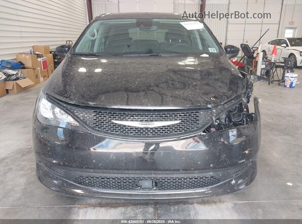 2C4RC1CG3RR171745 2024 CHRYSLER VOYAGER Black Rear interior view