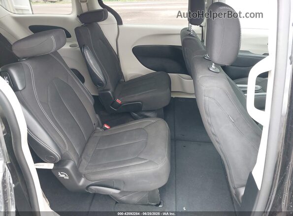 2C4RC1CGXPR577664 2023 CHRYSLER VOYAGER Черный 
