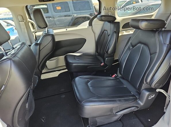 2C4RC1DG1MR555059 2021 CHRYSLER VOYAGER  