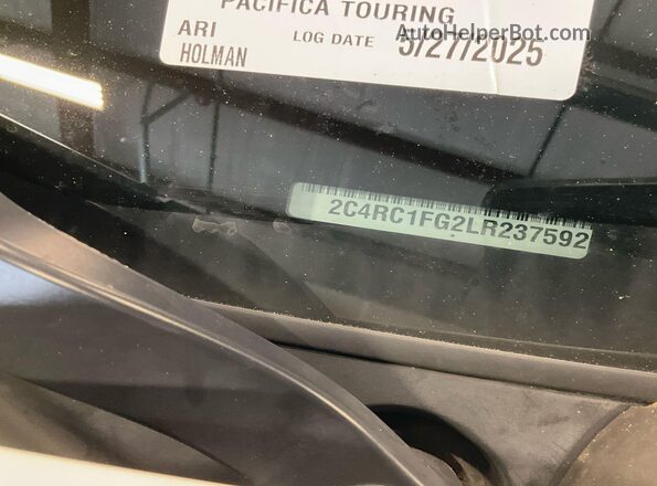 2C4RC1FG2LR237592 2020 CHRYSLER PACIFICA  