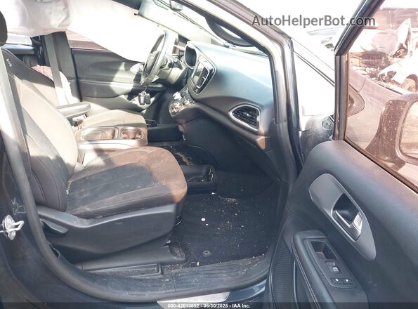 2C4RC1FG4LR237707 2020 CHRYSLER PACIFICA Gray Widok wnętrza z przodu