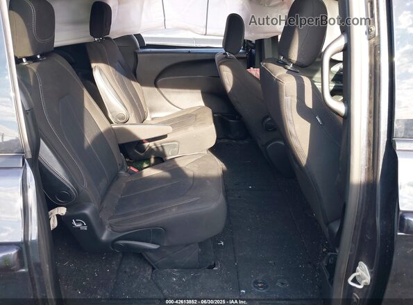 2C4RC1FG4LR237707 2020 CHRYSLER PACIFICA Gray Widok naklejki z numerem VIN