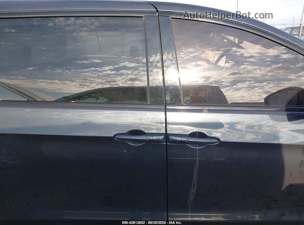 2C4RC1FG4LR237707 2020 CHRYSLER PACIFICA Gray Widok wnętrza z tyłu