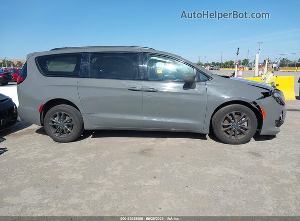 2C4RC3BG3LR278119 2020 CHRYSLER PACIFICA Gray Vista interior trasera