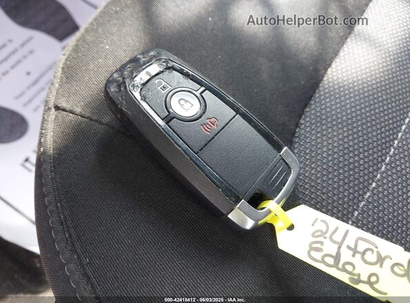 2FMPK4G91RBA84910 2024 FORD EDGE Черный Вид панели приборов