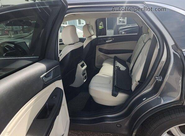 2FMPK4K98MBA53461 2021 FORD EDGE  Widok z przodu