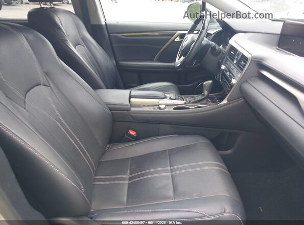 2T2BGMCA4HC010124 2017 LEXUS RX 450H Champagne Вид салона спереди