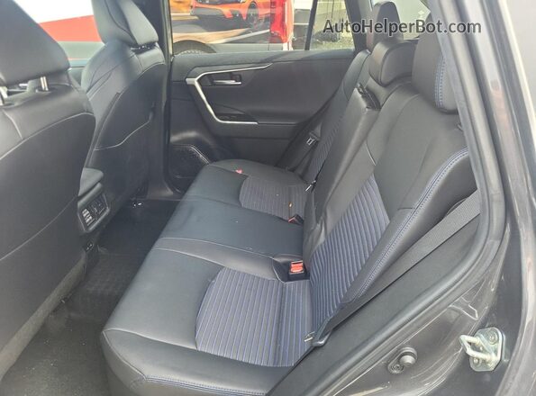 2T35WRFVXPW176393 2023 TOYOTA RAV4 Gray Rear interior view