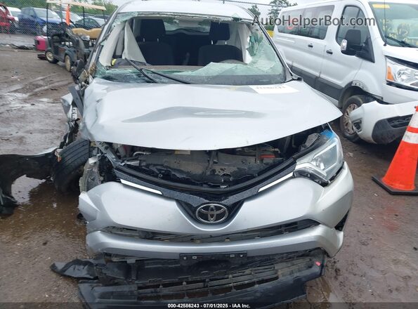 2T3BFREV3JW709681 2018 TOYOTA LE Silver Вид щитка приладів