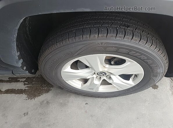 2T3P1RFV1MC215747 2021 TOYOTA LE  Widok tylnych siedzeń