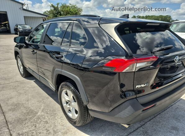 2T3P1RFV1MC215747 2021 TOYOTA LE  Widok wnętrza 360 stopni