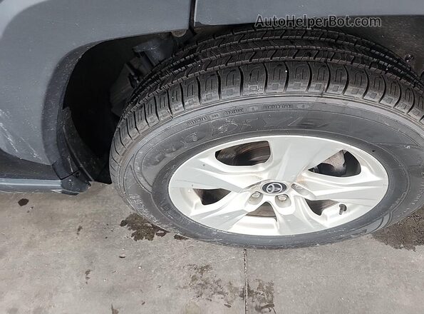 2T3P1RFV1MC215747 2021 TOYOTA LE  