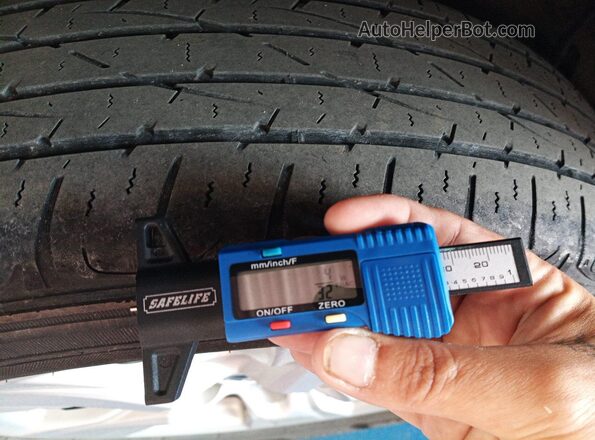 2T3P1RFV2MW225640 2021 TOYOTA LE  Vista del cuadro de instrumentos