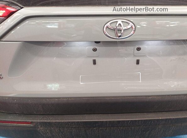 2T3P1RFV2MW225640 2021 TOYOTA LE  Vista del salpicadero