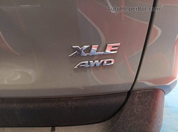 2T3P1RFV2MW225640 2021 TOYOTA LE  