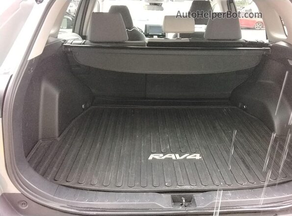 2T3P1RFV3MW225677 2021 TOYOTA LE  Դիմացի տեսք