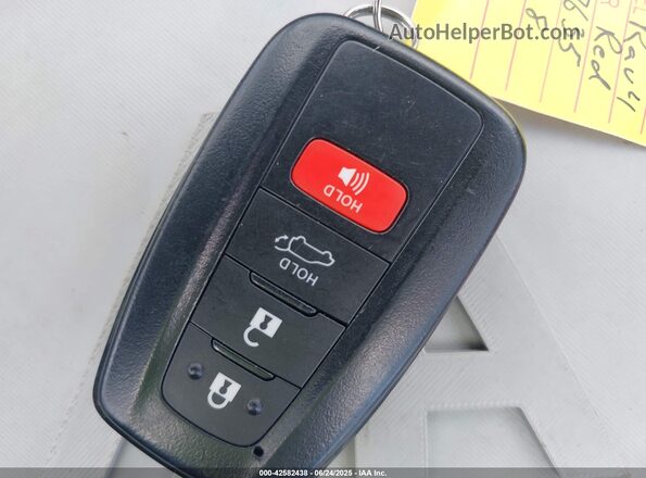 2T3P1RFV4RW487635 2024 TOYOTA LE Red Widok deski rozdzielczej