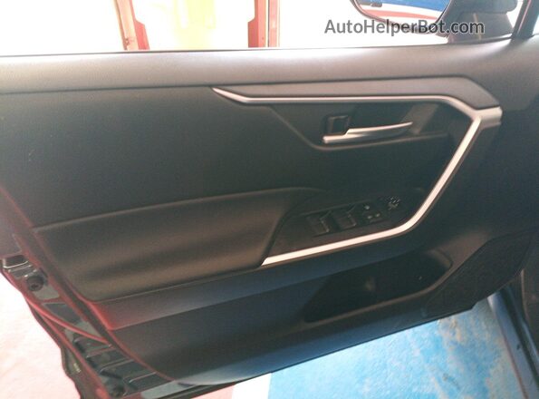 2T3T6RFV3RW048488 2024 TOYOTA RAV4 HYBRID  Սալոնի հետևի տեսք