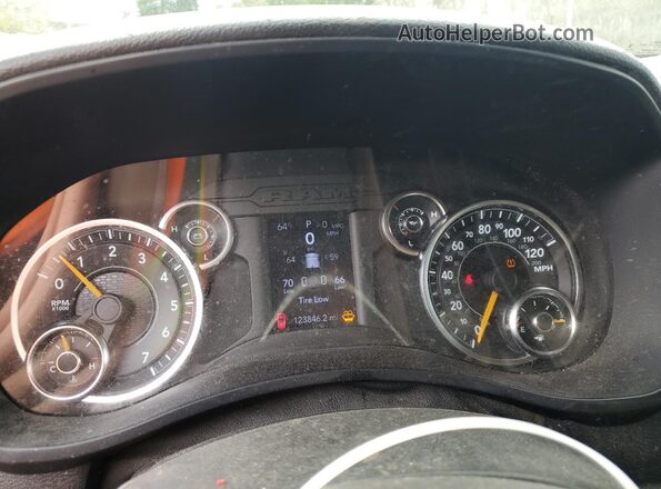 3C7WRCAJ5NG164889 2022 RAM ALL MODELS White Widok tylnych siedzeń