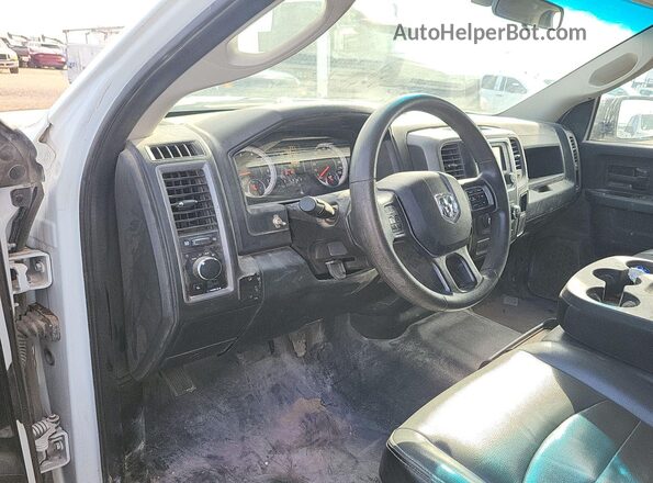 3C6RR7KG0NG295501 2022 RAM 1500 CLASSIC  წინა პანელის ხედი