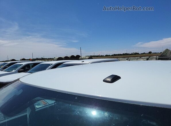 3C6RR7KG5NG313975 2022 RAM 1500 CLASSIC  Вид спереди