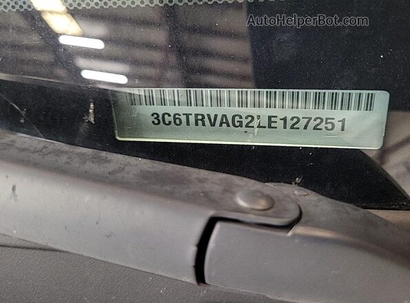 3C6TRVAG2LE127251 2020 RAM PROMASTER 1500  Rear view
