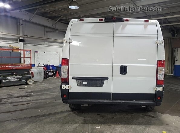 3C6TRVDG2LE131733 2020 RAM PROMASTER 2500  Вид сзади