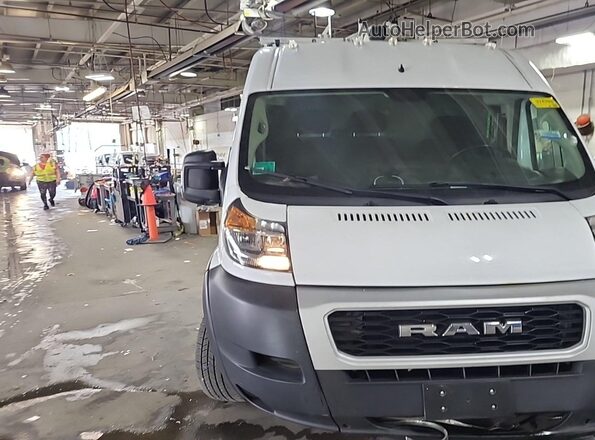 3C6TRVDG4LE128302 2020 RAM PROMASTER 2500  Rear interior view