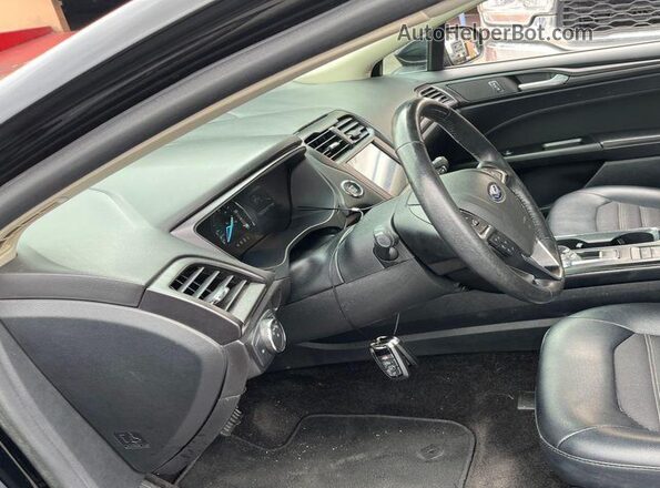3FA6P0LUXJR150452 2018 FORD FUSION  Вид щитка приборов
