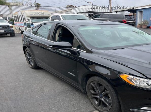 3FA6P0LUXJR150452 2018 FORD FUSION  Вид спереди