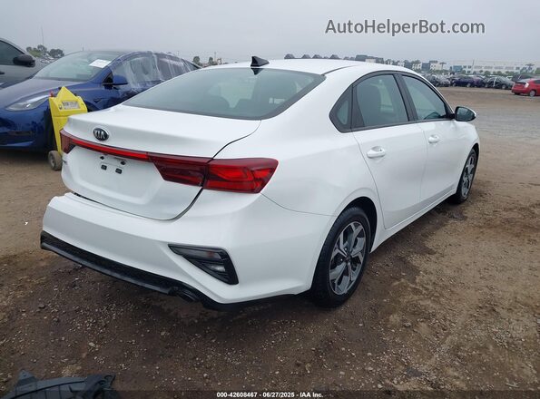 3KPF24AD7ME361168 2021 KIA FORTE White Tył prawy